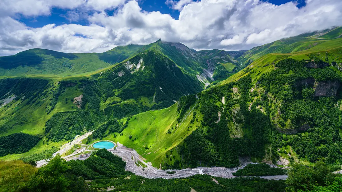 乐摄图库｜云海松风：3840×2160治愈系山景壁纸，办公室也能拥有瑞士雪山