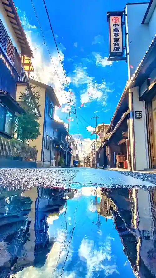 【虚实交响】｜偏蓝镜像壁纸的光影哲学